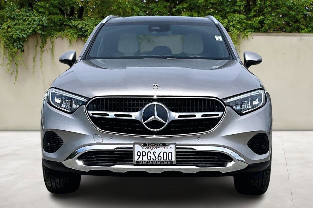 Used 2024 Mercedes-Benz GLC 300 image 2