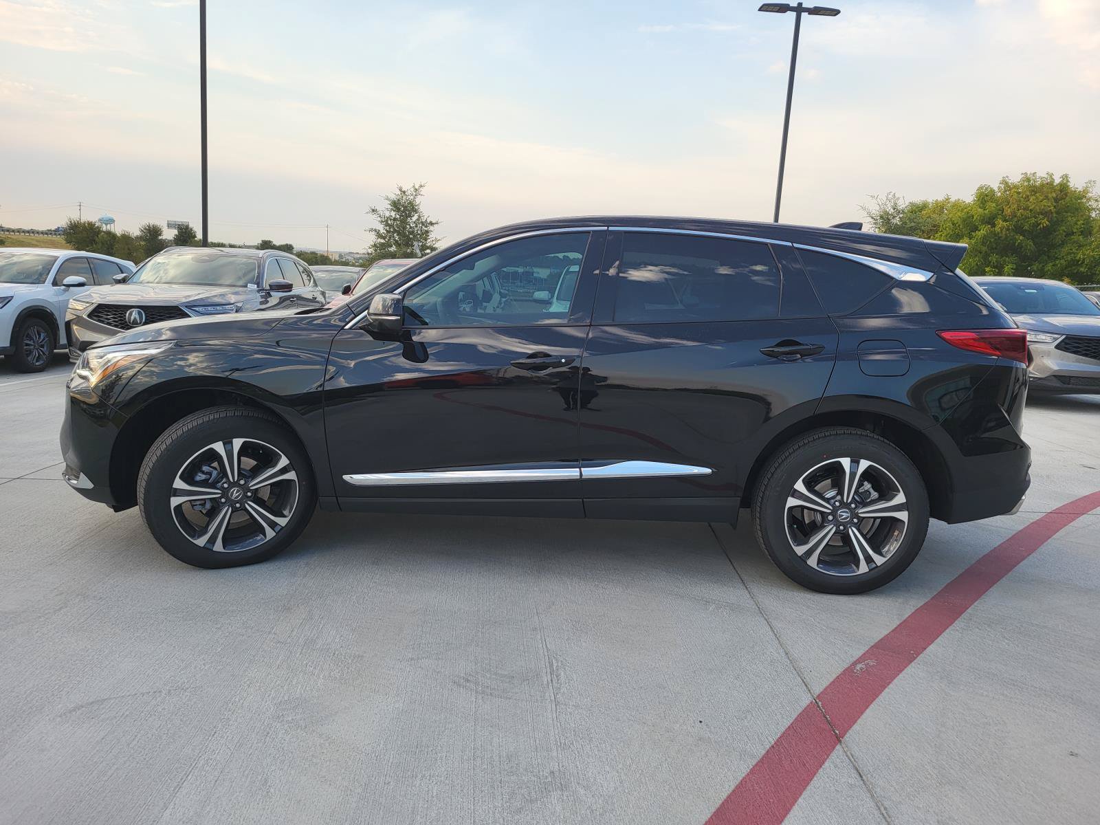 Used 2026 Acura RDX w/ Technology Package AWD/4WD image 3