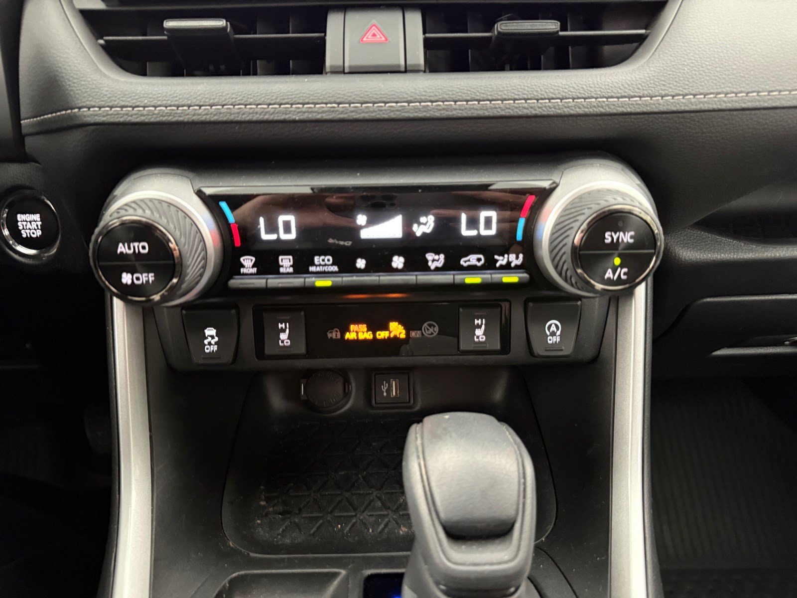 Used 2023 Toyota RAV4 XLE w/ Convenience Package AWD/4WD image 12