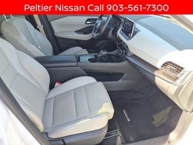 Certified 2024 Nissan Rogue SV w/ SV Premium Package FWD image 11