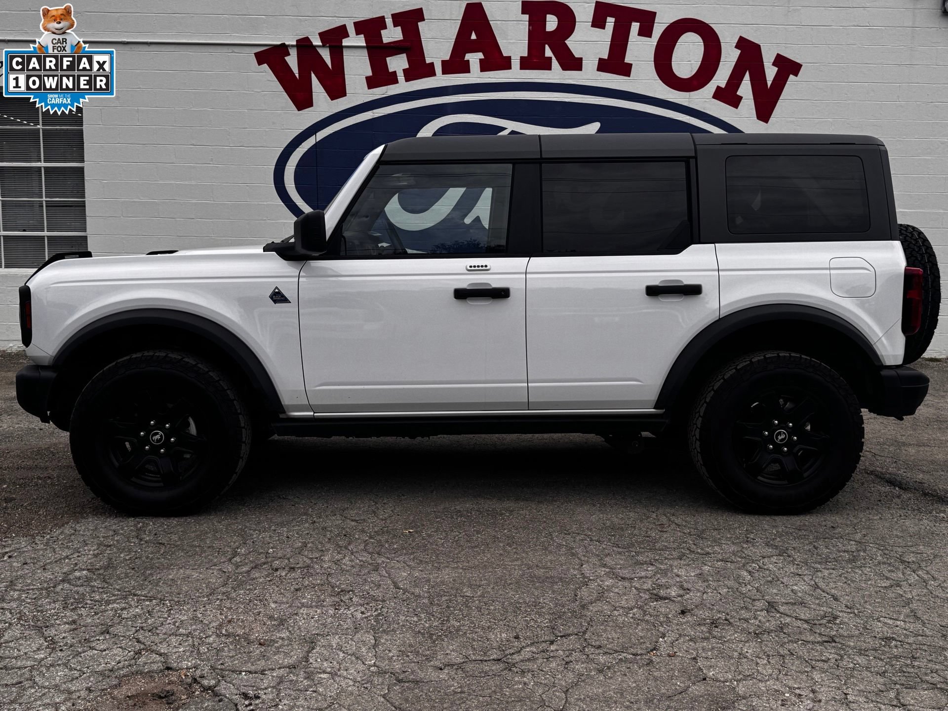 Used 2023 Ford Bronco Black Diamond AWD/4WD image 3