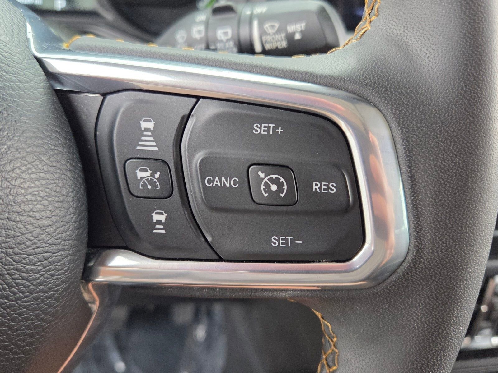 Used 2024 Jeep Wrangler Unlimited Sahara image 27