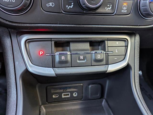 Used 2024 GMC Terrain SLT image 12