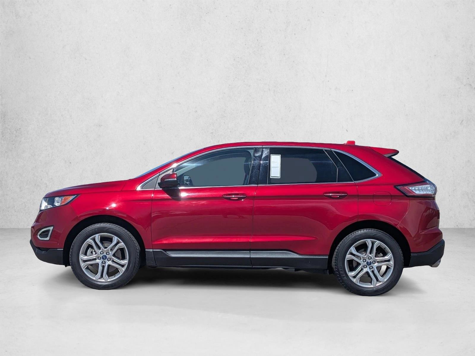Used 2018 Ford Edge Titanium w/ Technology Package AWD/4WD image 9