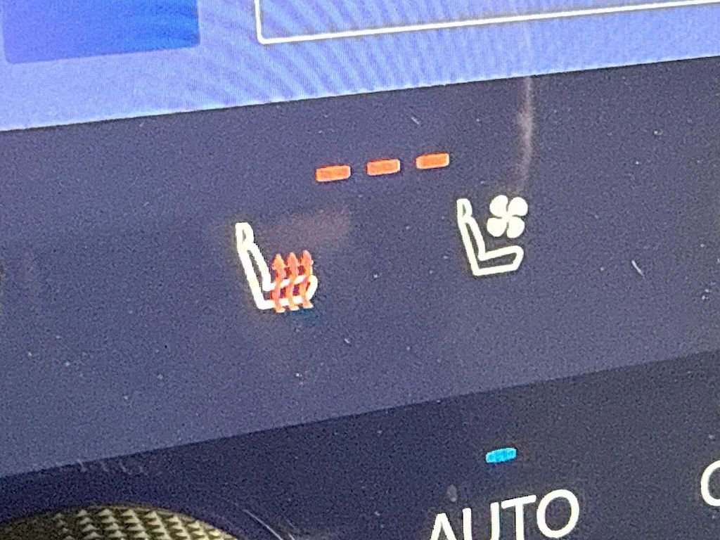 Certified 2024 Lexus GX 550 w/ Accessory Package (Z1) image 18