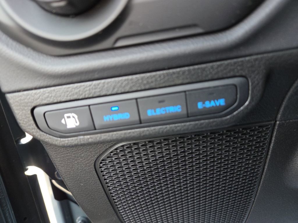 Used 2025 Jeep Wrangler Unlimited Rubicon 4xe image 25