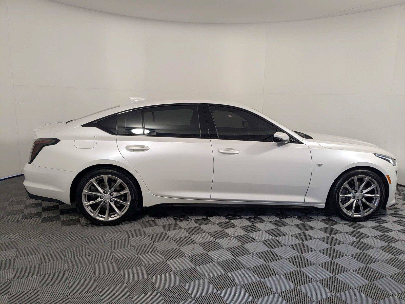 Used 2022 Cadillac CT5 Sport RWD image 4