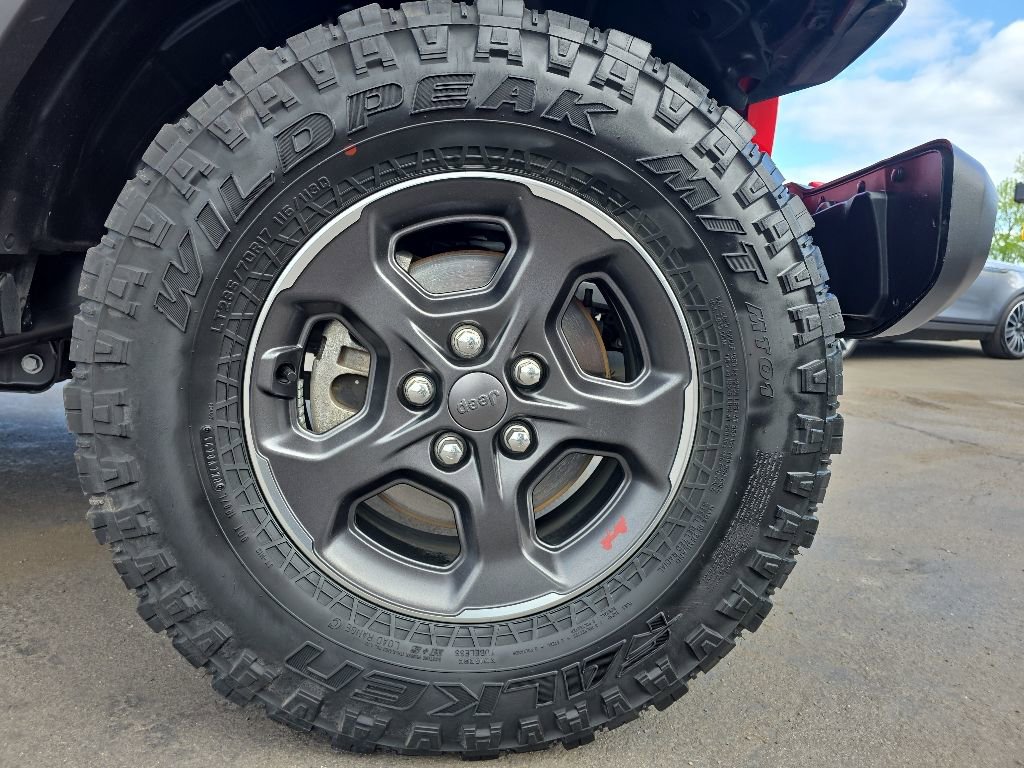 Certified 2021 Jeep Gladiator Rubicon AWD/4WD image 9