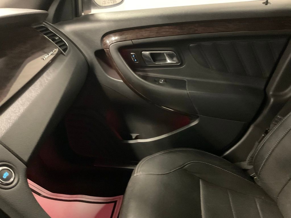 Used 2015 Ford Taurus Limited w/ Equipment Group 301A image 23