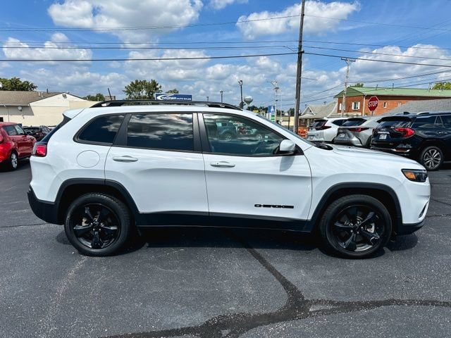 Used 2019 Jeep Cherokee Latitude Plus FWD image 9