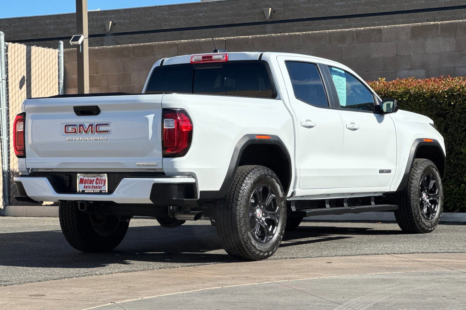 Used 2024 GMC Canyon Elevation w/ Convenience Package RWD image 4