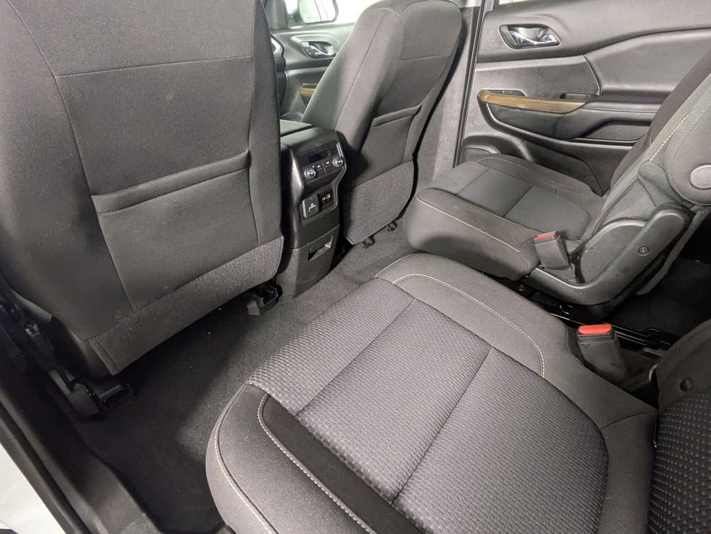 Used 2023 GMC Acadia SLE w/ Driver Convenience Package image 27