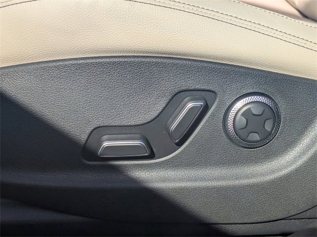 Used 2026 Genesis GV70 2.5T Select image 21