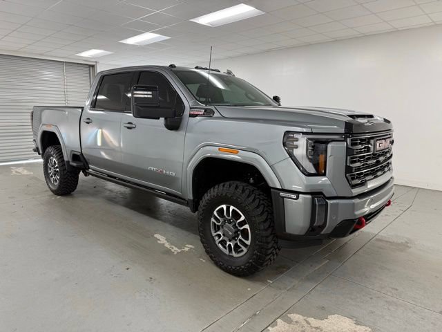 Used 2024 GMC Sierra 2500 AT4 w/ AT4 Premium Plus Package image 3