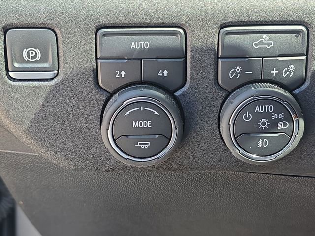 Used 2024 Chevrolet Silverado 1500 RST w/ Convenience Package II AWD/4WD image 17