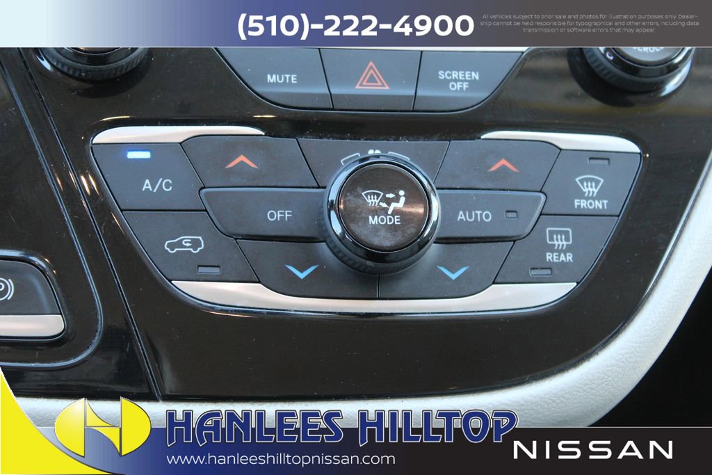 Used 2018 Chrysler Pacifica Touring-L image 24