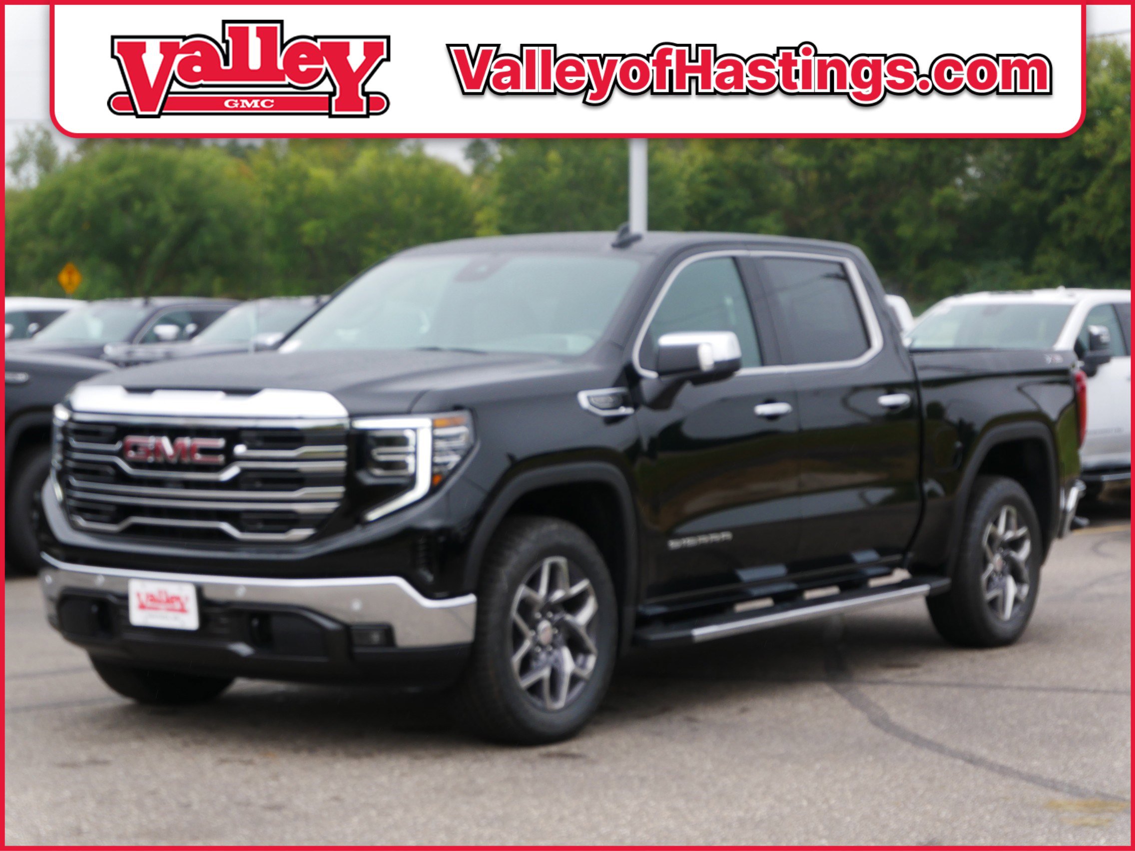 New 2026 GMC Sierra 1500 SLT w/ SLT Premium Plus Package image 2