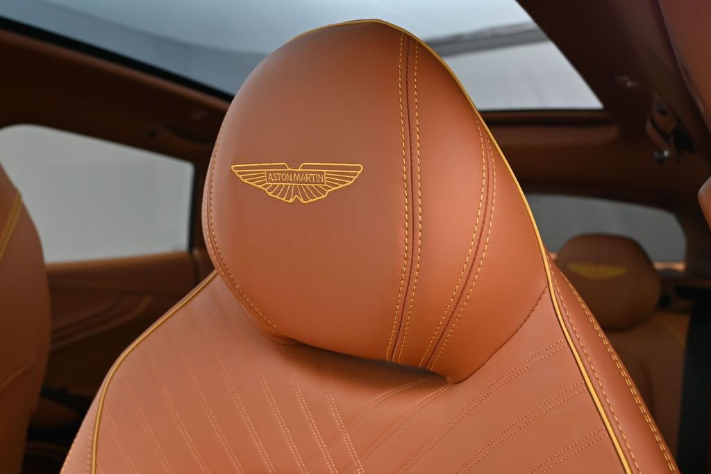 Used 2025 Aston Martin DBX 707 AWD/4WD image 19