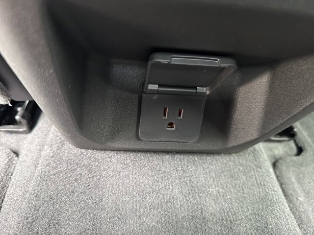 New 2025 GMC Canyon Elevation w/ Convenience Package image 19