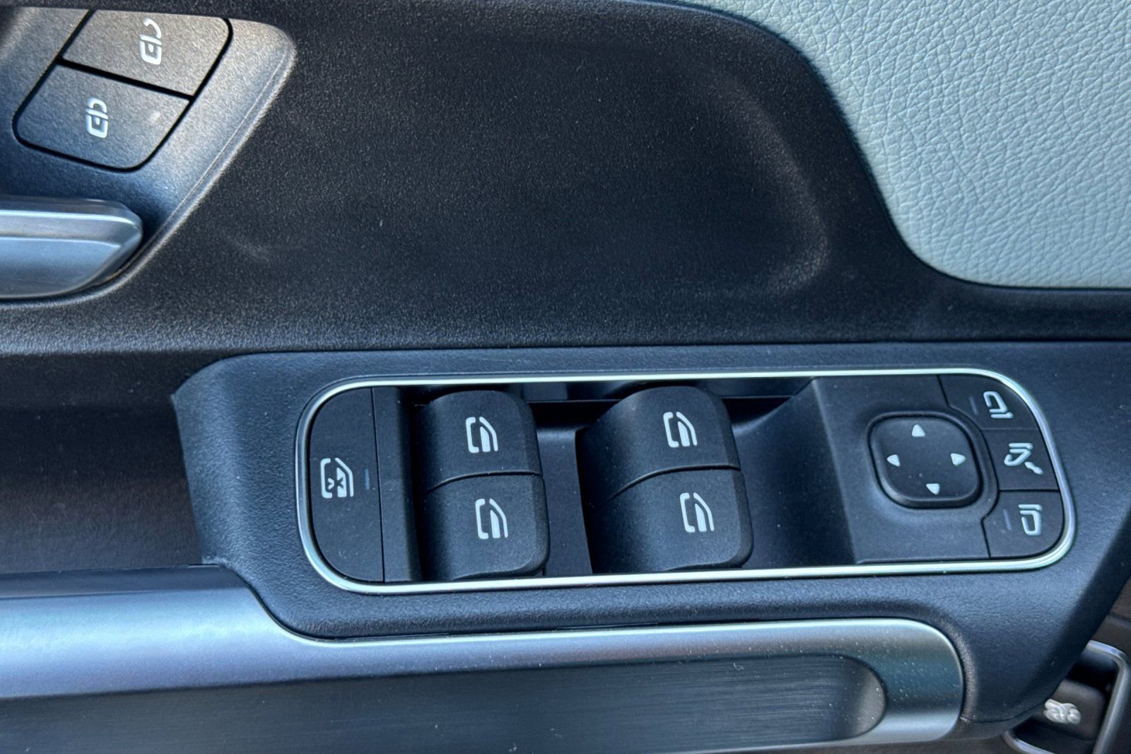 New 2026 Mercedes-Benz GLB 250 image 22