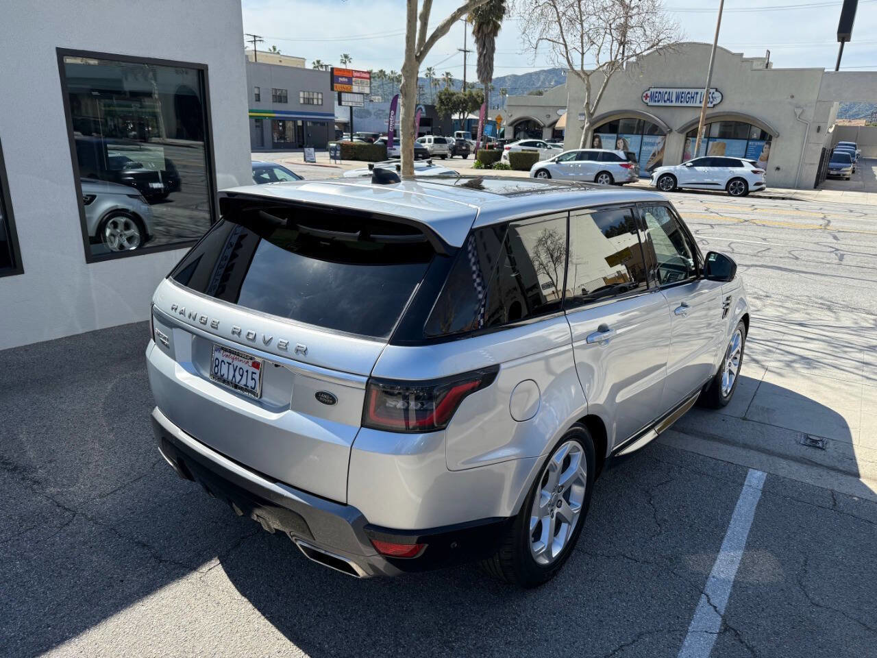 Used 2018 Land Rover Range Rover Sport HSE image 15