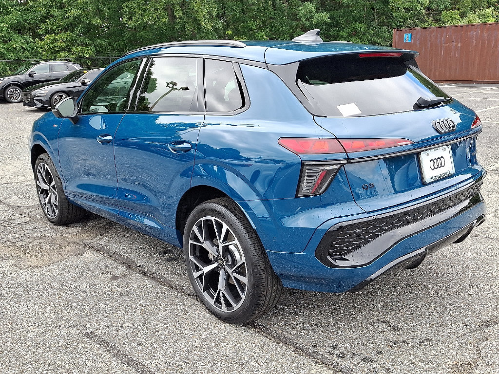 New 2026 Audi Q3 quattro 2.0T AWD/4WD image 3