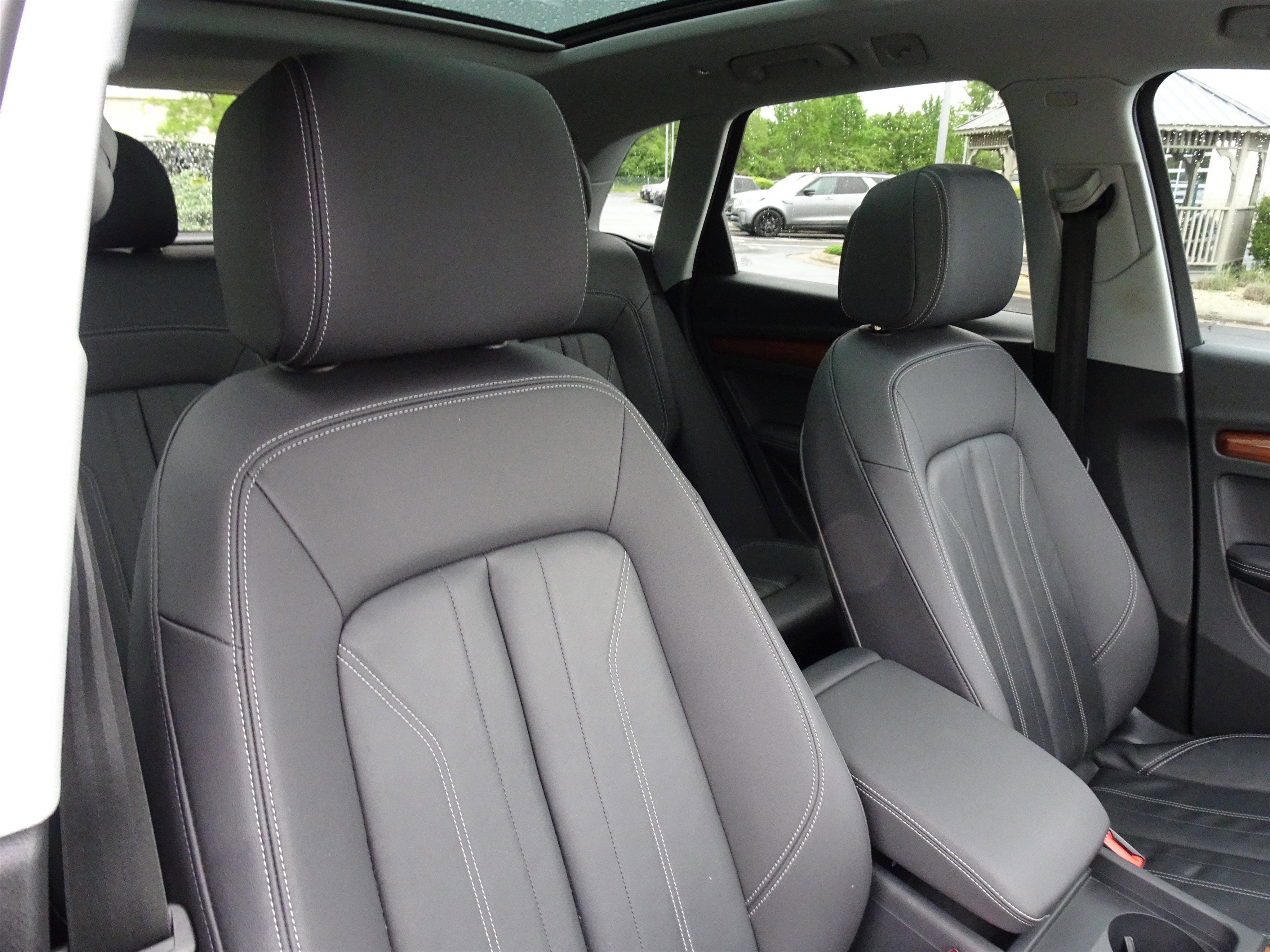 Used 2023 Audi Q5 2.0T Premium Plus w/ Premium Plus Package AWD/4WD image 26