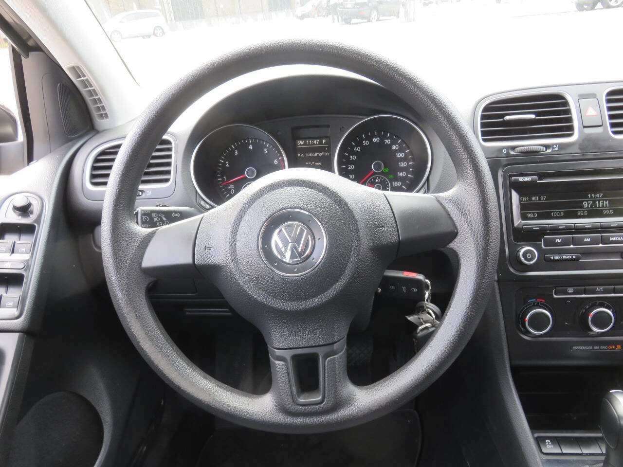 Used 2014 Volkswagen Golf 4-Door image 13