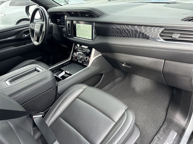 Certified 2024 GMC Yukon Denali w/ Advanced Technology Package image 31