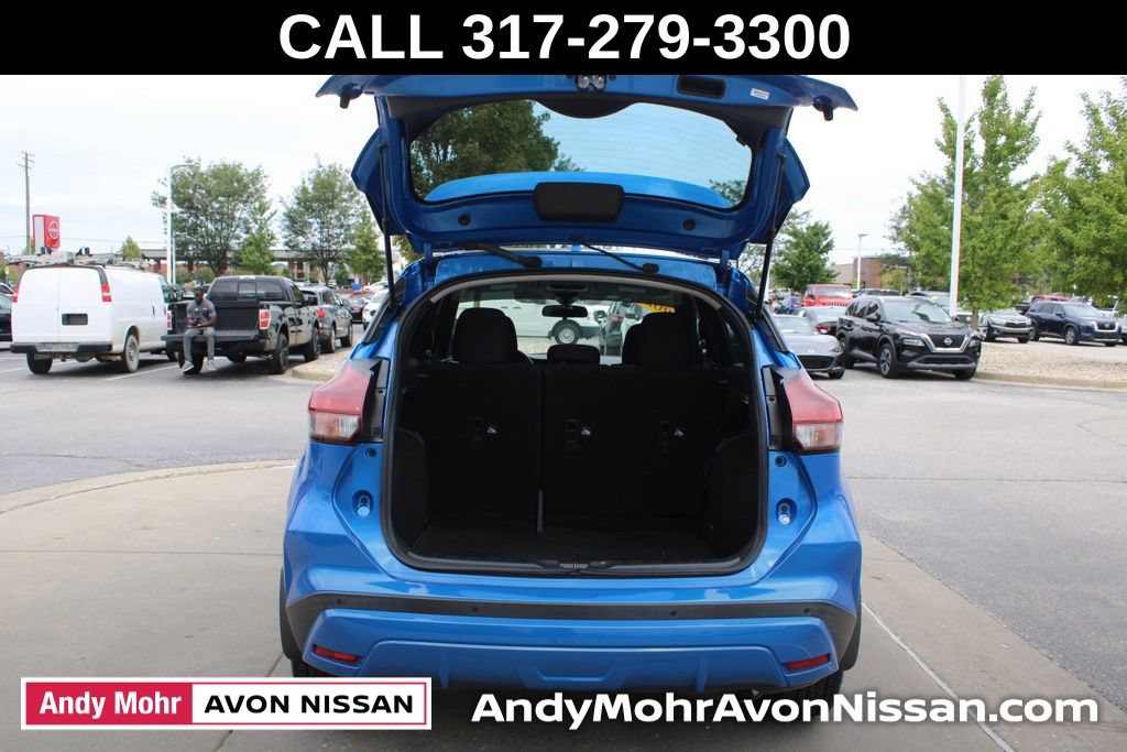 Used 2022 Nissan Kicks SR FWD image 9