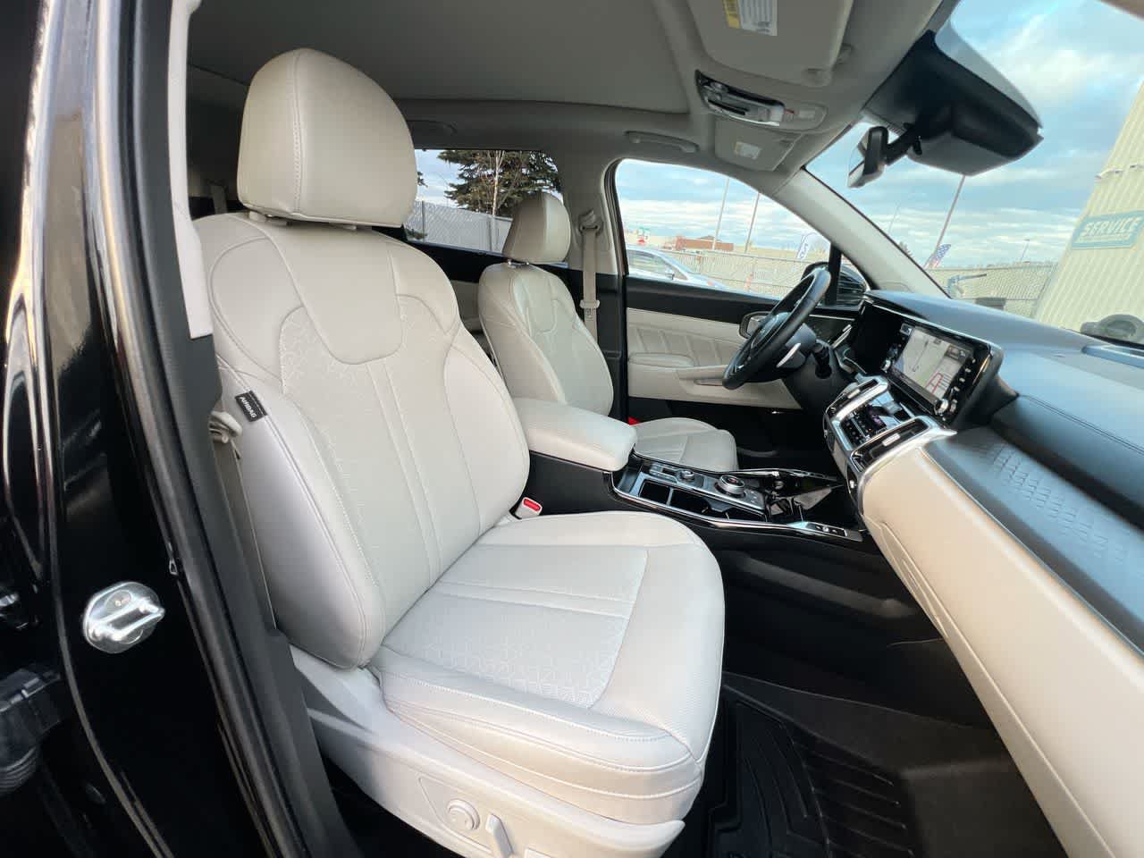 Used 2023 Kia Sorento SX Prestige w/ Panoramic Sunroof Package AWD/4WD image 28