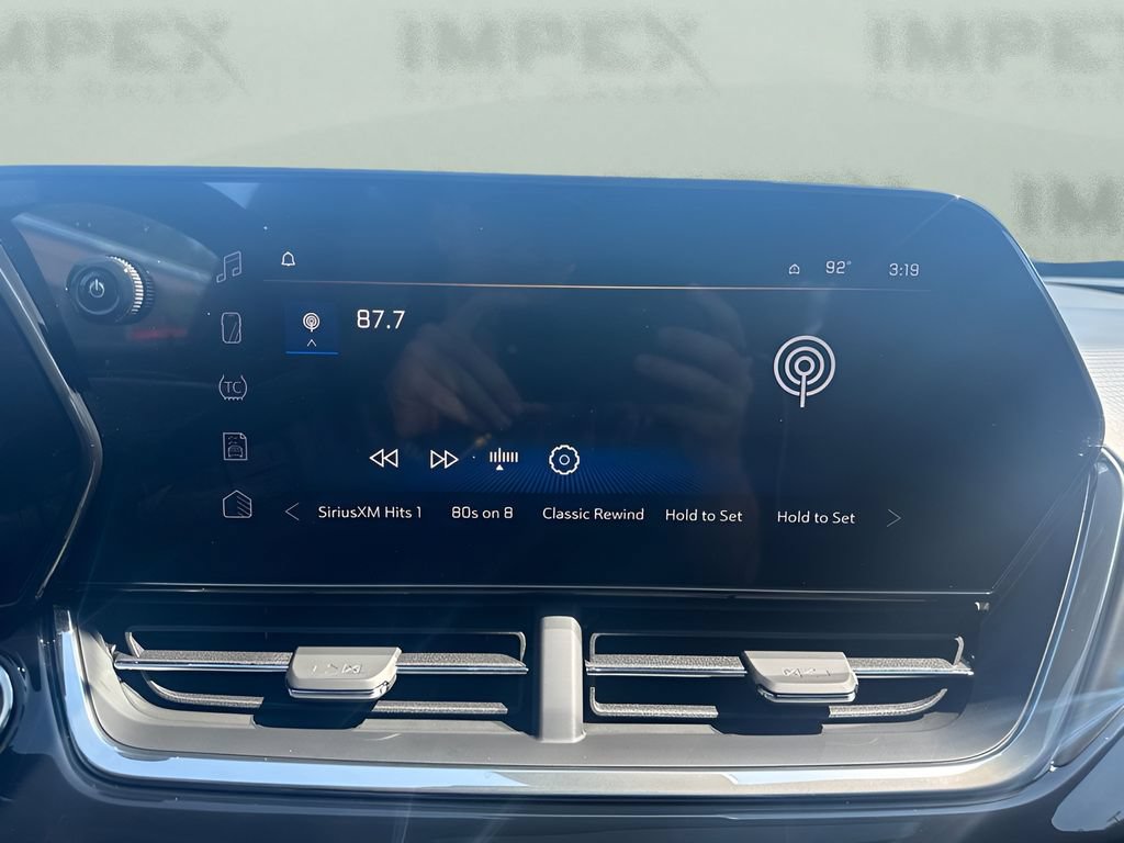 New 2026 Chevrolet Trax RS w/ Sunroof Package FWD image 18