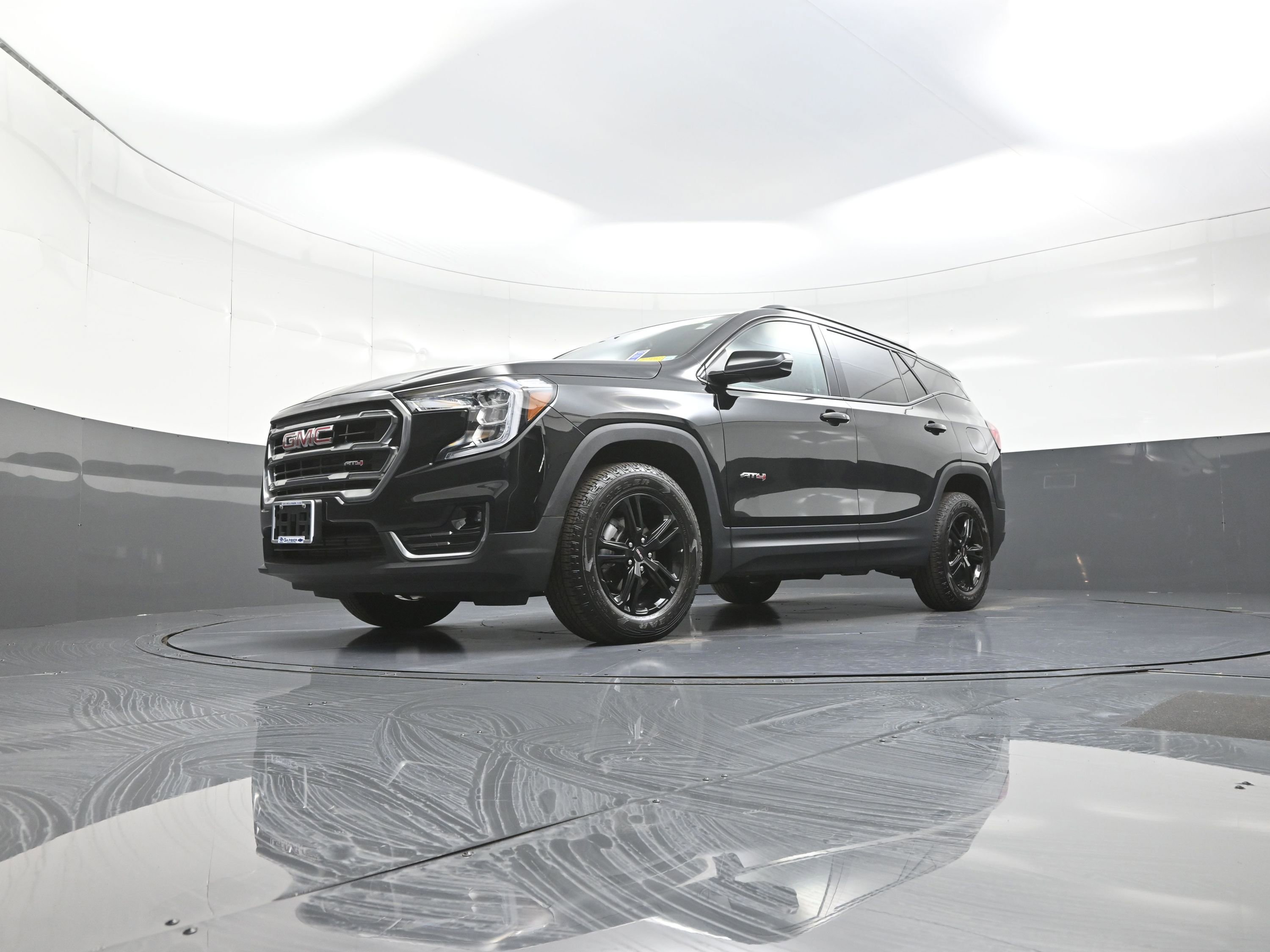 Used 2024 GMC Terrain AT4 image 11