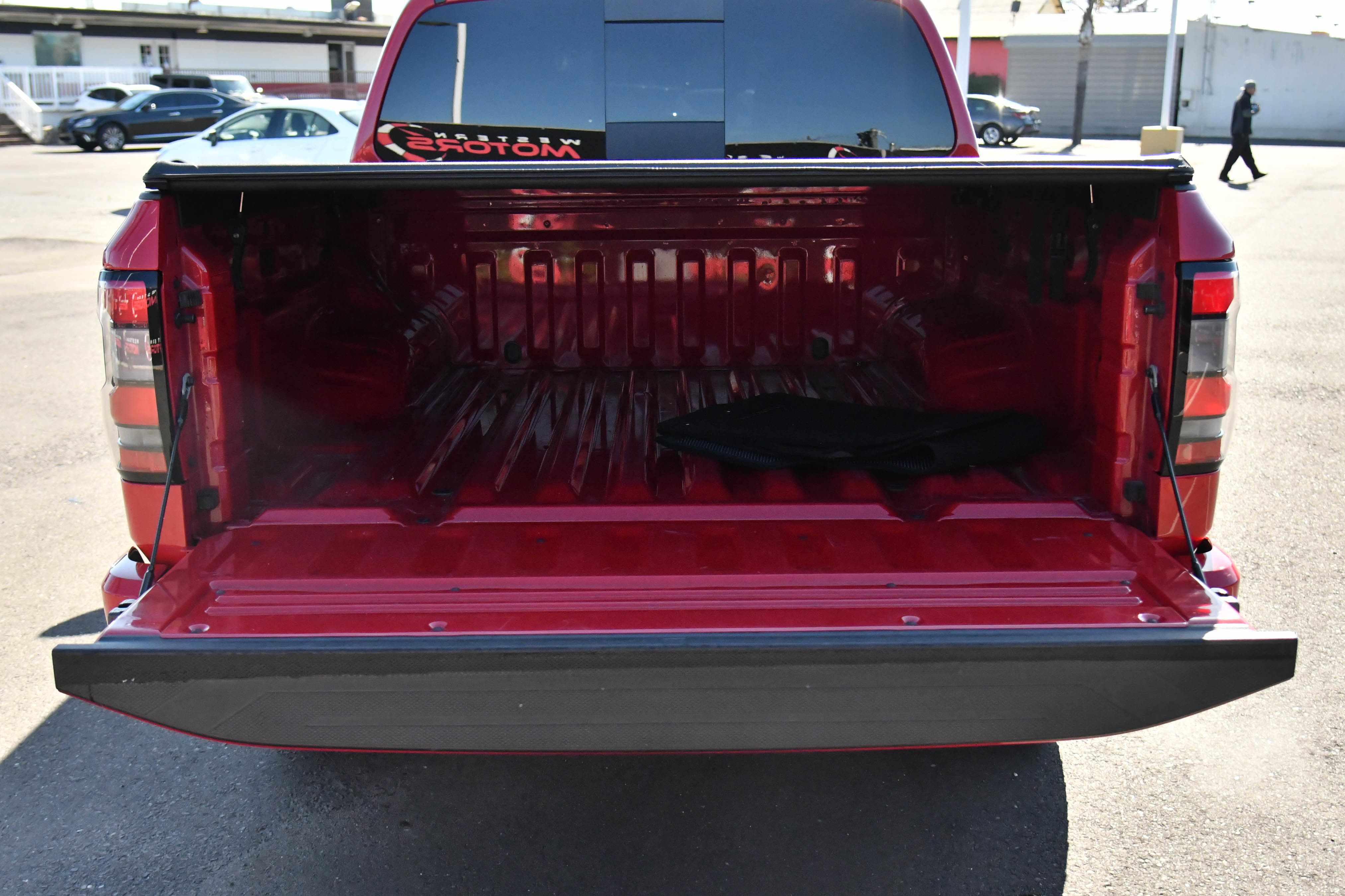 Used 2023 Nissan Frontier Pro-X w/ Technology Package image 41