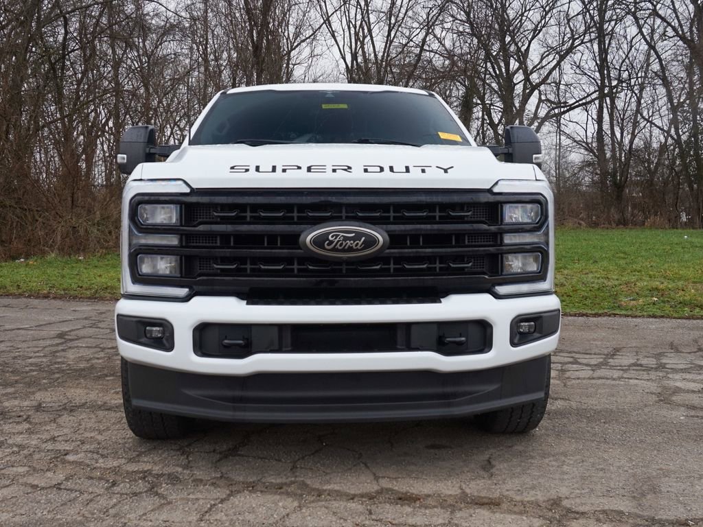 Used 2023 Ford F250 Lariat w/ Black Appearance Package image 8