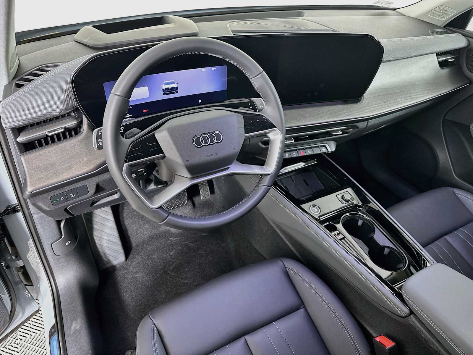 New 2026 Audi Q3 quattro 2.0T AWD/4WD image 9