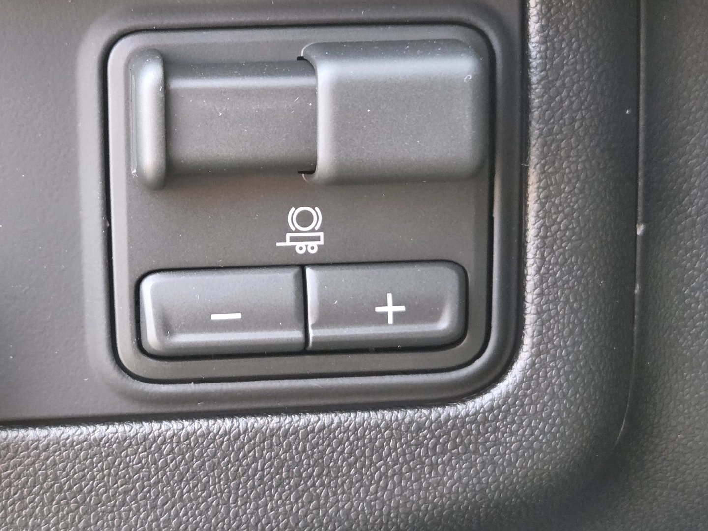 New 2026 GMC Yukon XL Elevation AWD/4WD image 32