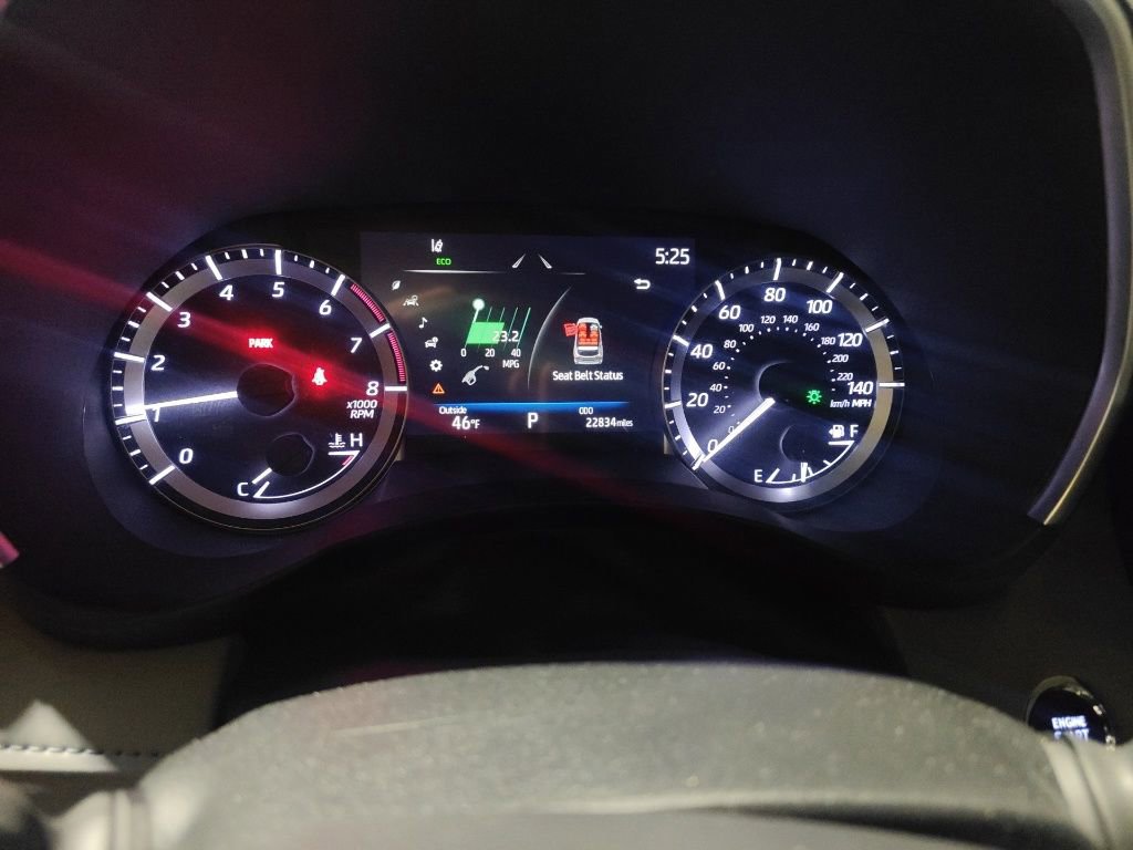 Used 2023 Toyota Highlander XLE image 8