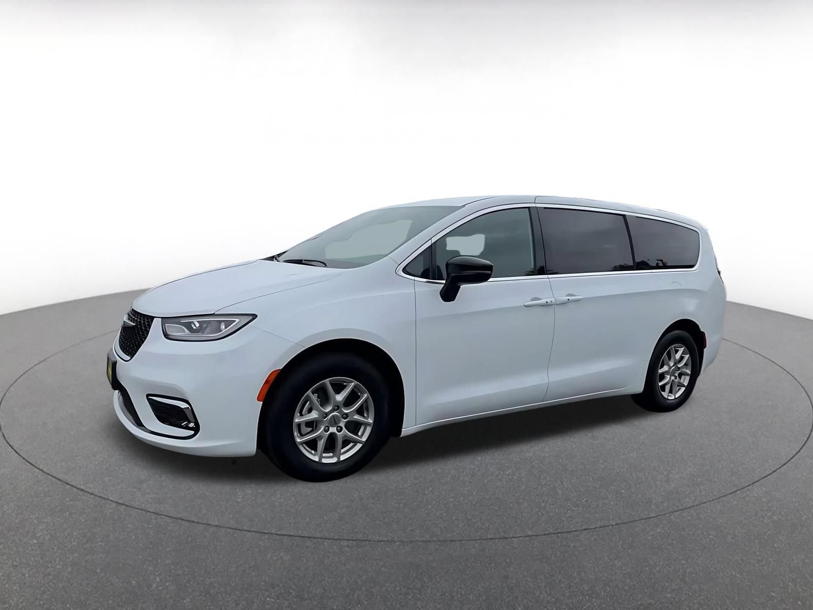 Used 2025 Chrysler Pacifica Select FWD image 7