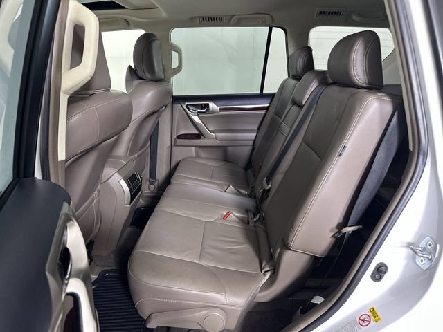 Used 2018 Lexus GX 460 Premium w/ Premium Package AWD/4WD image 26