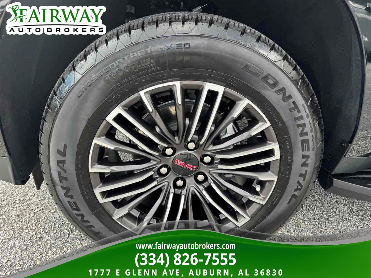 Used 2026 GMC Yukon Elevation w/ Elevation Premium Package AWD/4WD image 36