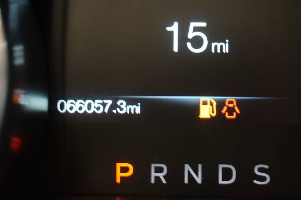 Used 2018 Ford Mustang Premium image 4