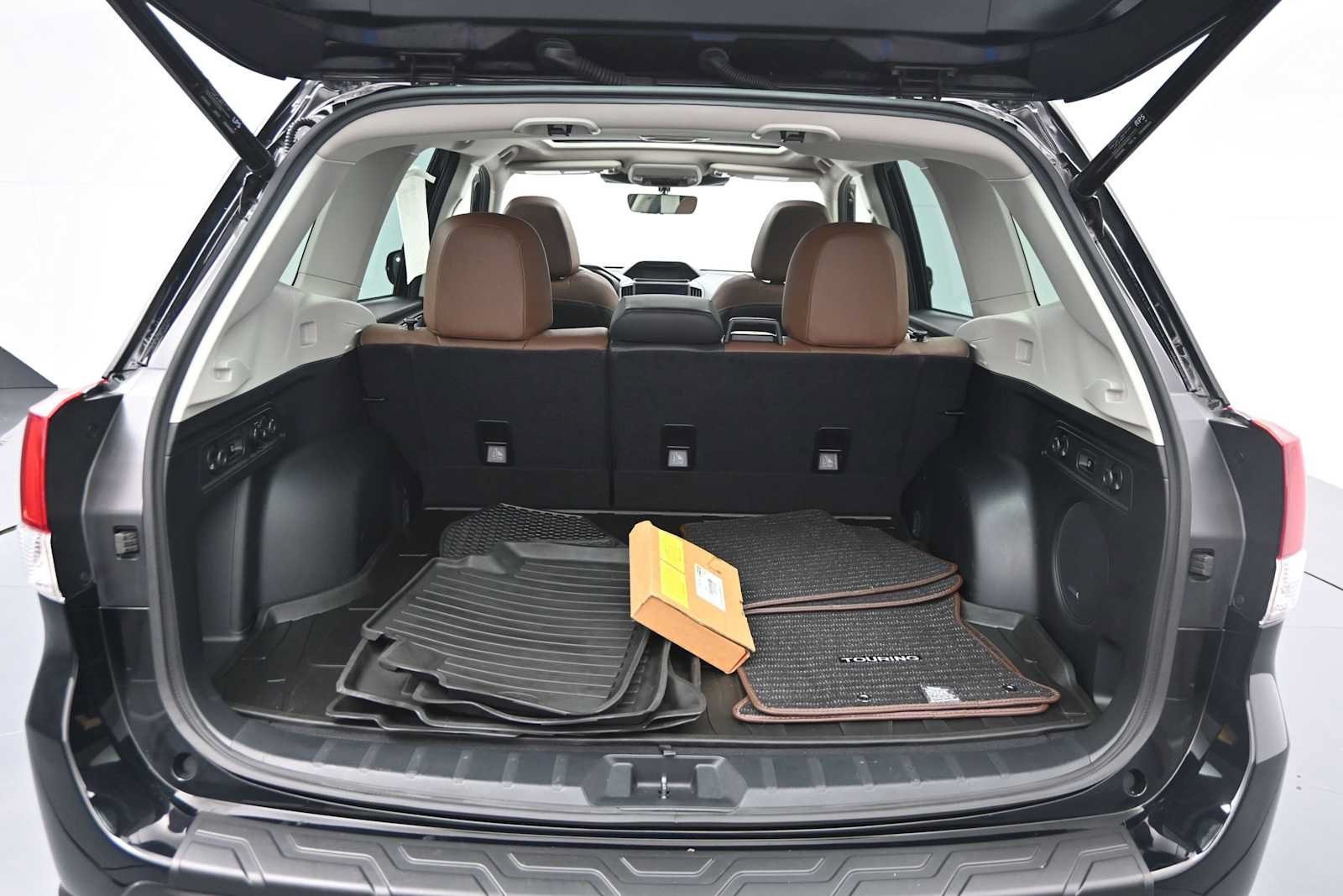 Used 2023 Subaru Forester Touring AWD/4WD image 7