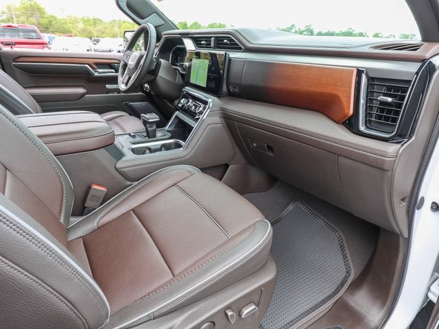 Used 2023 GMC Sierra 1500 Denali w/ Technology Package AWD/4WD image 23