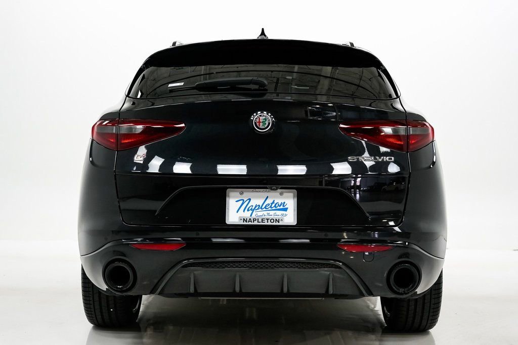 Used 2023 Alfa Romeo Stelvio Veloce image 31