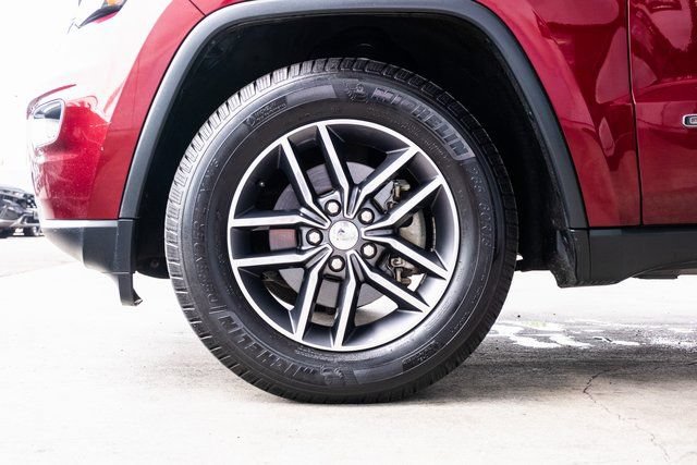 Used 2017 Jeep Grand Cherokee Limited w/ Luxury Group II AWD/4WD image 7