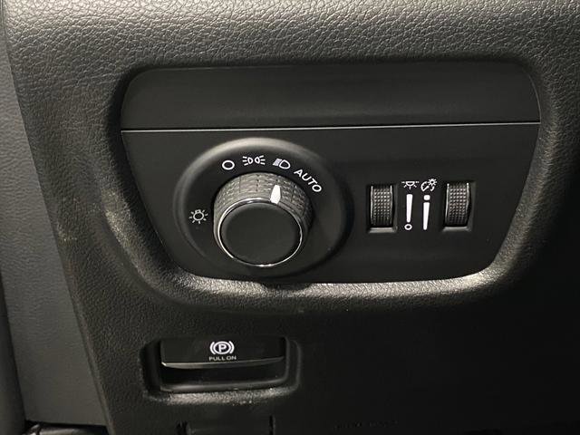 New 2026 Jeep Grand Cherokee Altitude image 26