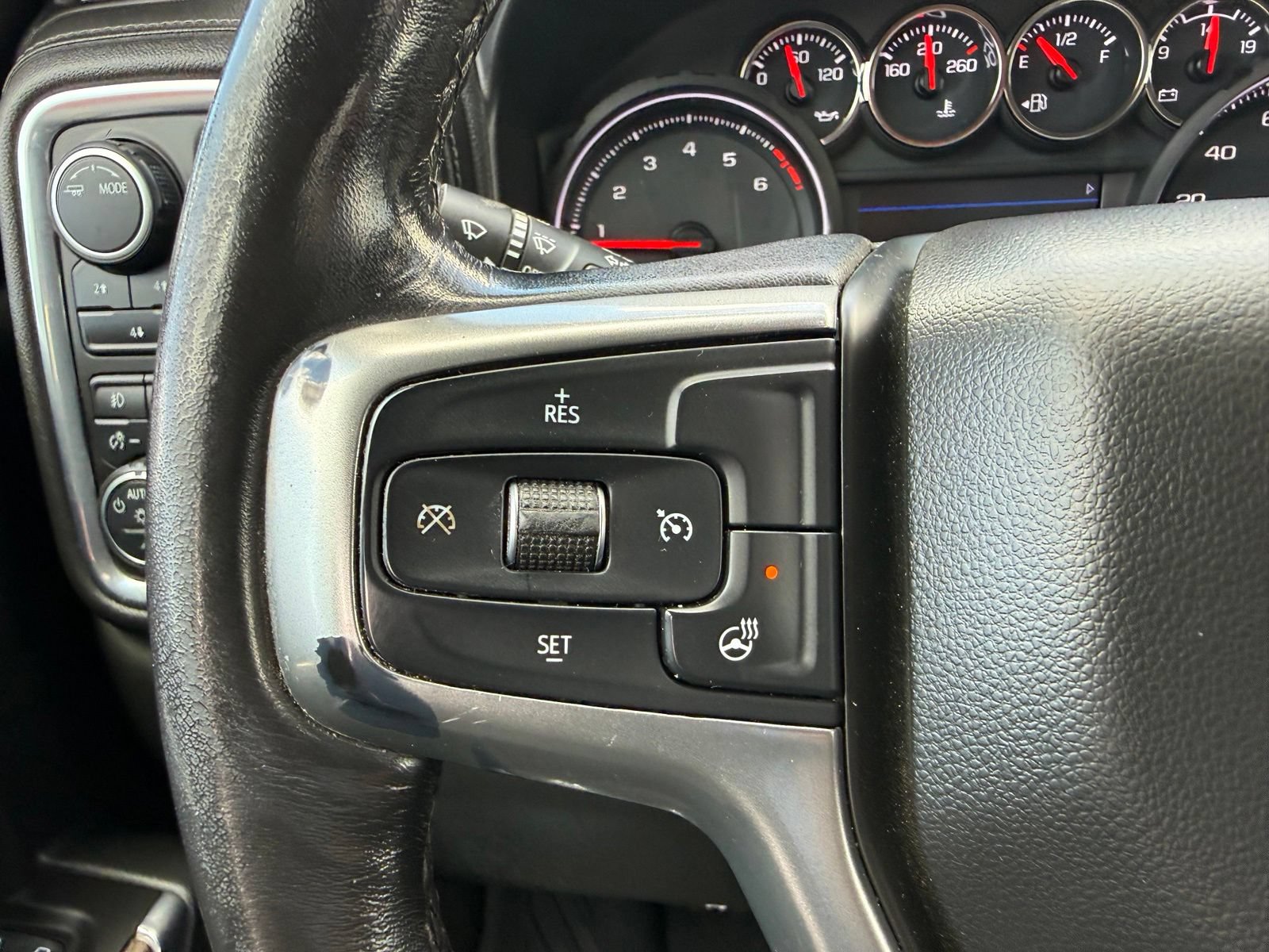 Certified 2020 Chevrolet Silverado 2500 LT w/ All Star Edition AWD/4WD image 22