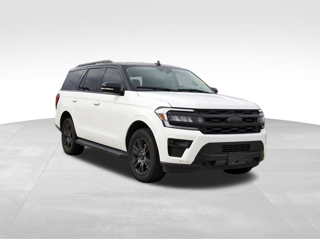 Used 2022 Ford Expedition XLT image 1