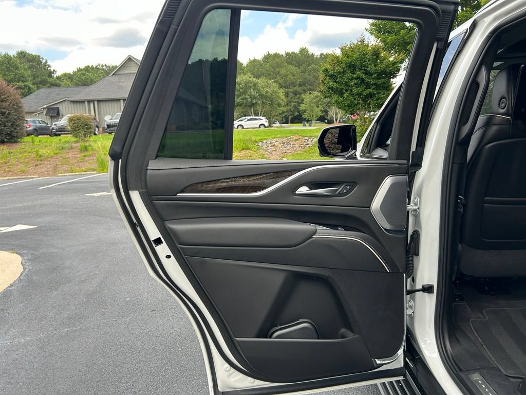 Used 2024 Cadillac Escalade Sport Platinum w/ LPO, ONYX Package AWD/4WD image 63